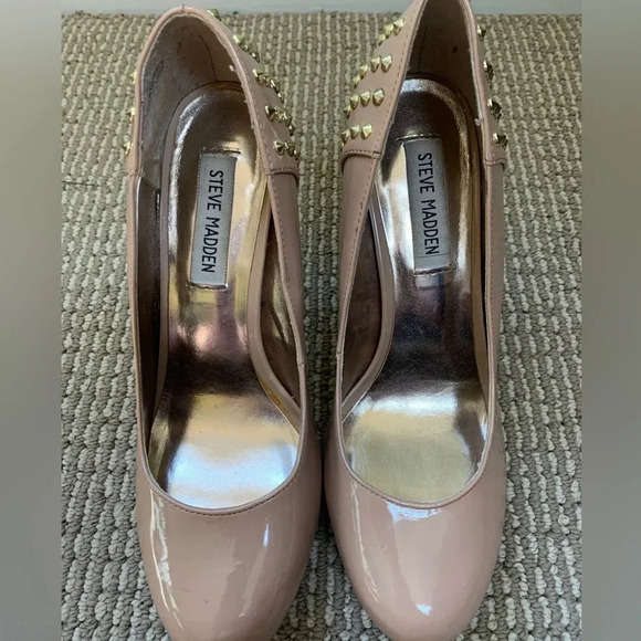 Steve Madden Gold Studded Heels - Picture 3 of 10